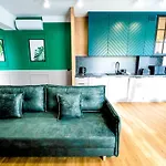 Concrete Apartahotel 4*
