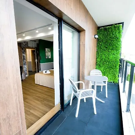 Aparthotel Green Concrete - Eko-Bus Na Plaze, Rowery I Masaze Aparthotel