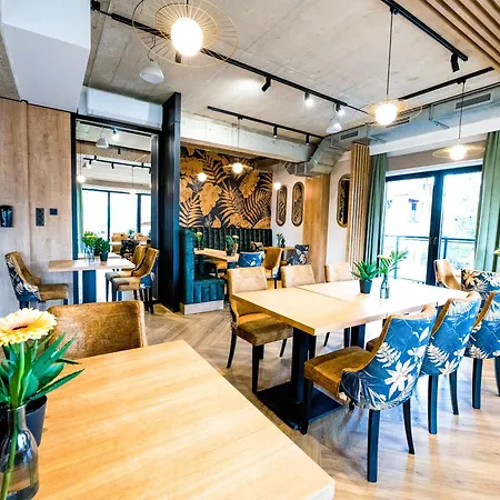 Aparthotel Green Concrete - Eko-Bus Na Plaze, Rowery I Masaze Swinoujscie